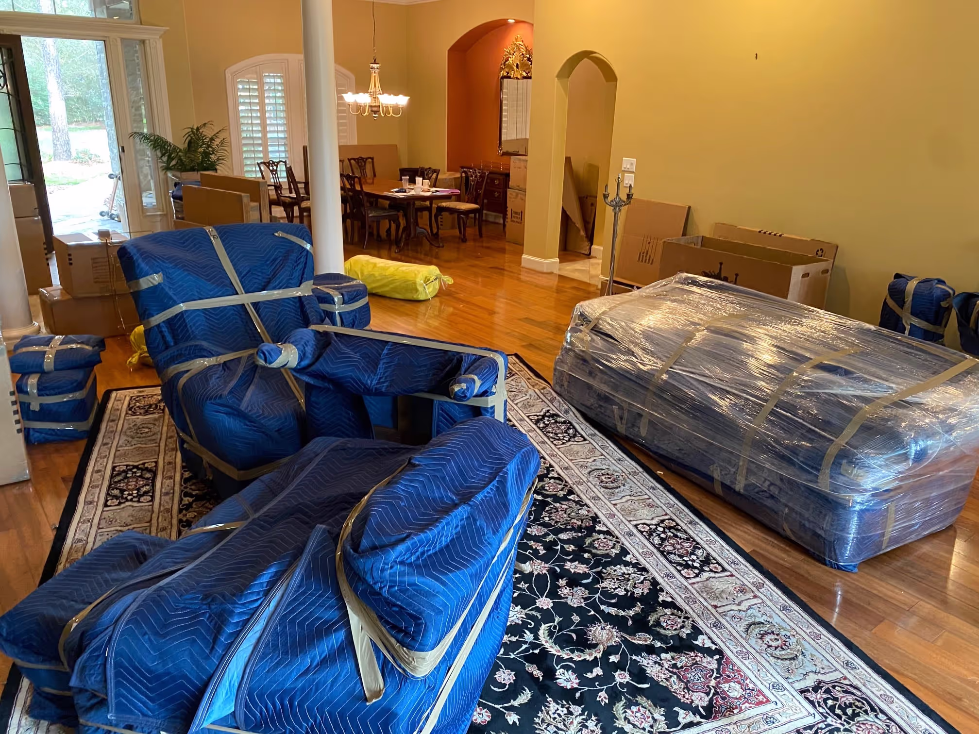 Cayan Tower - Residential Moving